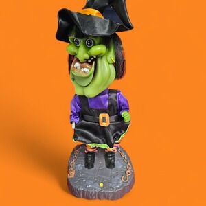 2001-02 Gemmy Halloween Animated Big Head Dancing Witch sings "I Want Candy"READ